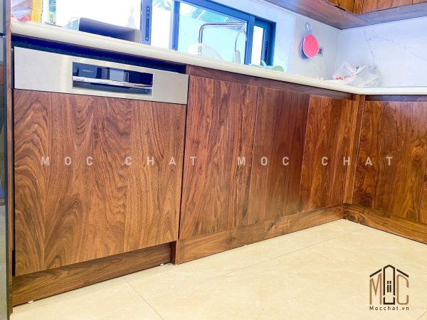 Mẫu tủ bếp gỗ óc chó đẹp hiện đại