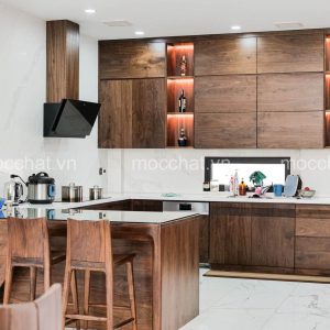 Bàn đảo gỗ óc chó và tủ bếp gỗ óc chó hiện đại cao cấp