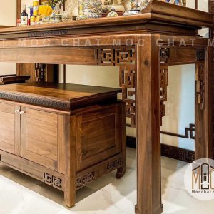 Bàn thờ gỗ óc chó