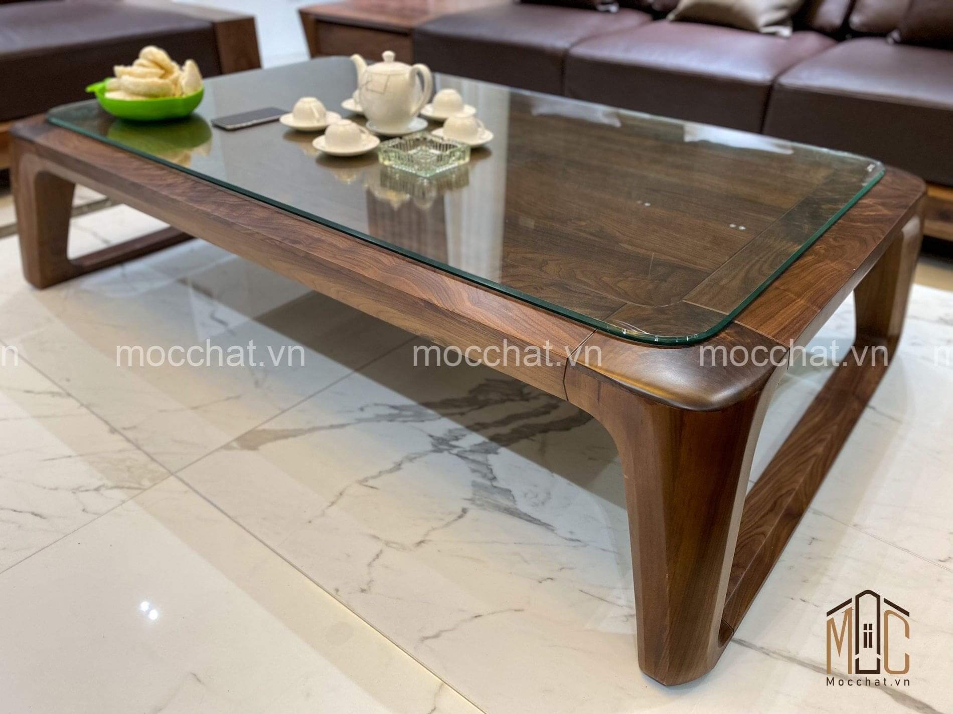 Bàn trà óc chó đẹp cao cấp hiện đại (Nguồn: https://mocchat.vn)