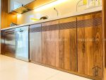 Tủ bếp gỗ óc chó đẹp hiện đại cao cấp