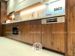 Tủ bếp gỗ óc chó hiện đại đẹp