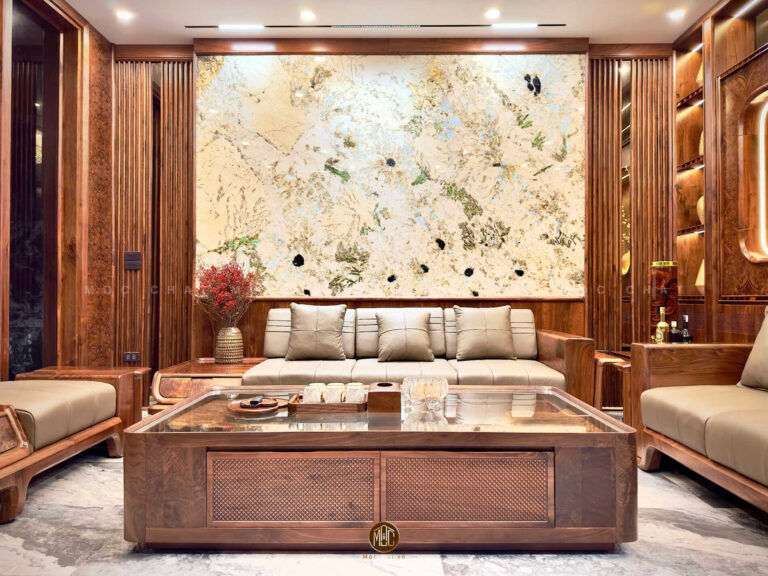 phong-khach-sang-trong-voi-sofa-go-oc-cho-dem-da-tu-nhien-va-ban-tra-hien-dai-nha-pho-anh-Hien-Nghe-An