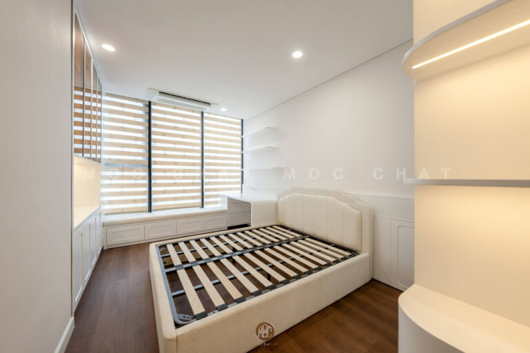 Phòng ngủ hiện đại tone trắng kết