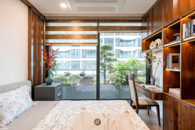 Phòng ngủ nhỏ nội thất gỗ óc chó hiện đại