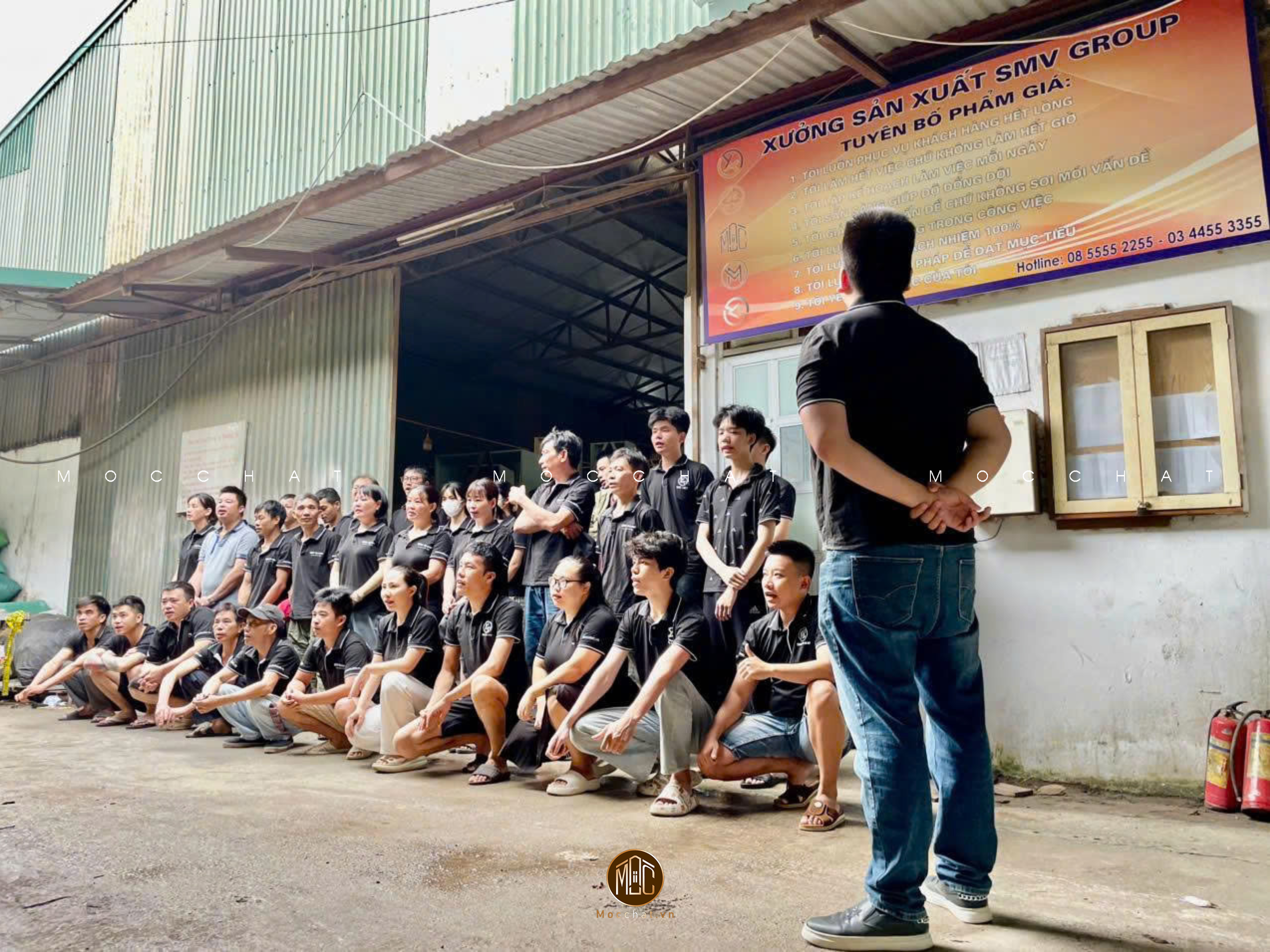 Xưởng nội thất gỗ óc chó Mộc Chất